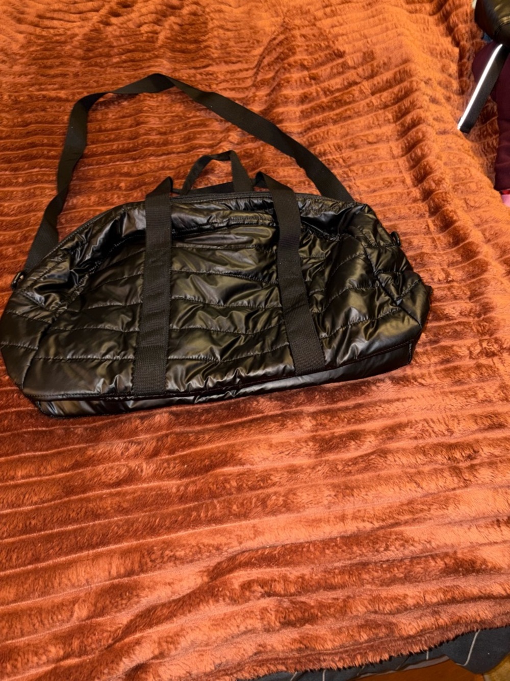 PINK Victoria's Secret Black Quilted Duffel Bag with Shoulder Strap - Picture 2 of 4